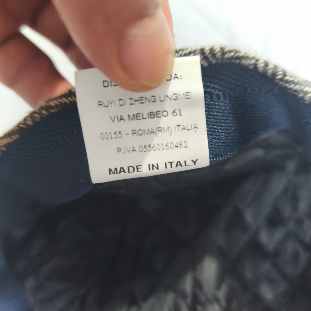 Мъжки каскет с пачуърк дизайн