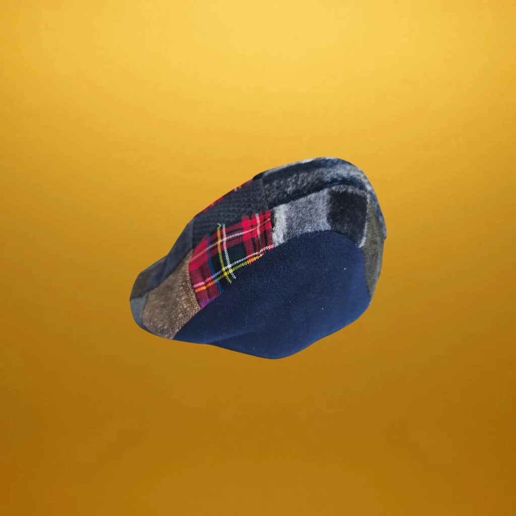 Мъжки каскет с пачуърк дизайн