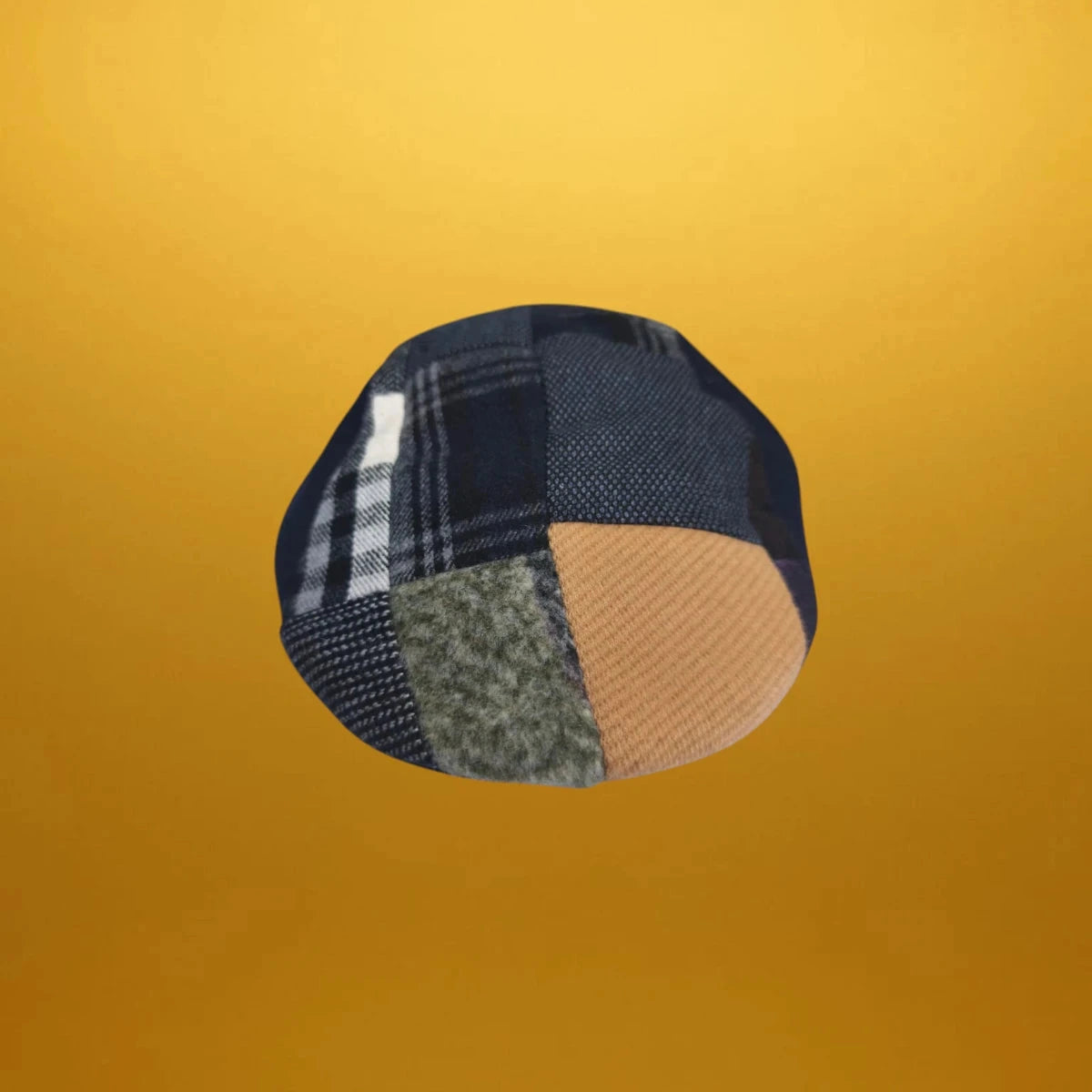 Мъжки каскет с пачуърк дизайн