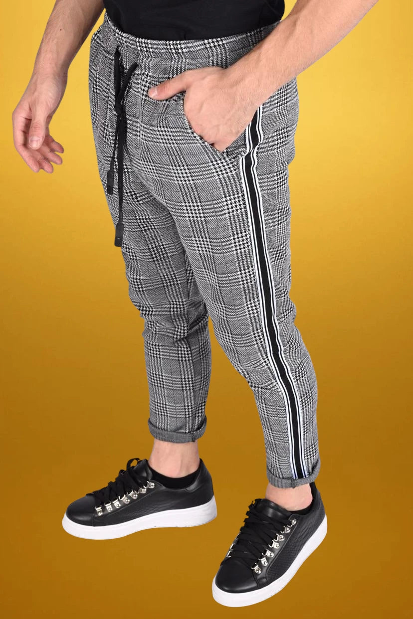 Мъжки каре панталон с ластик и странична ивица – Made in Italy