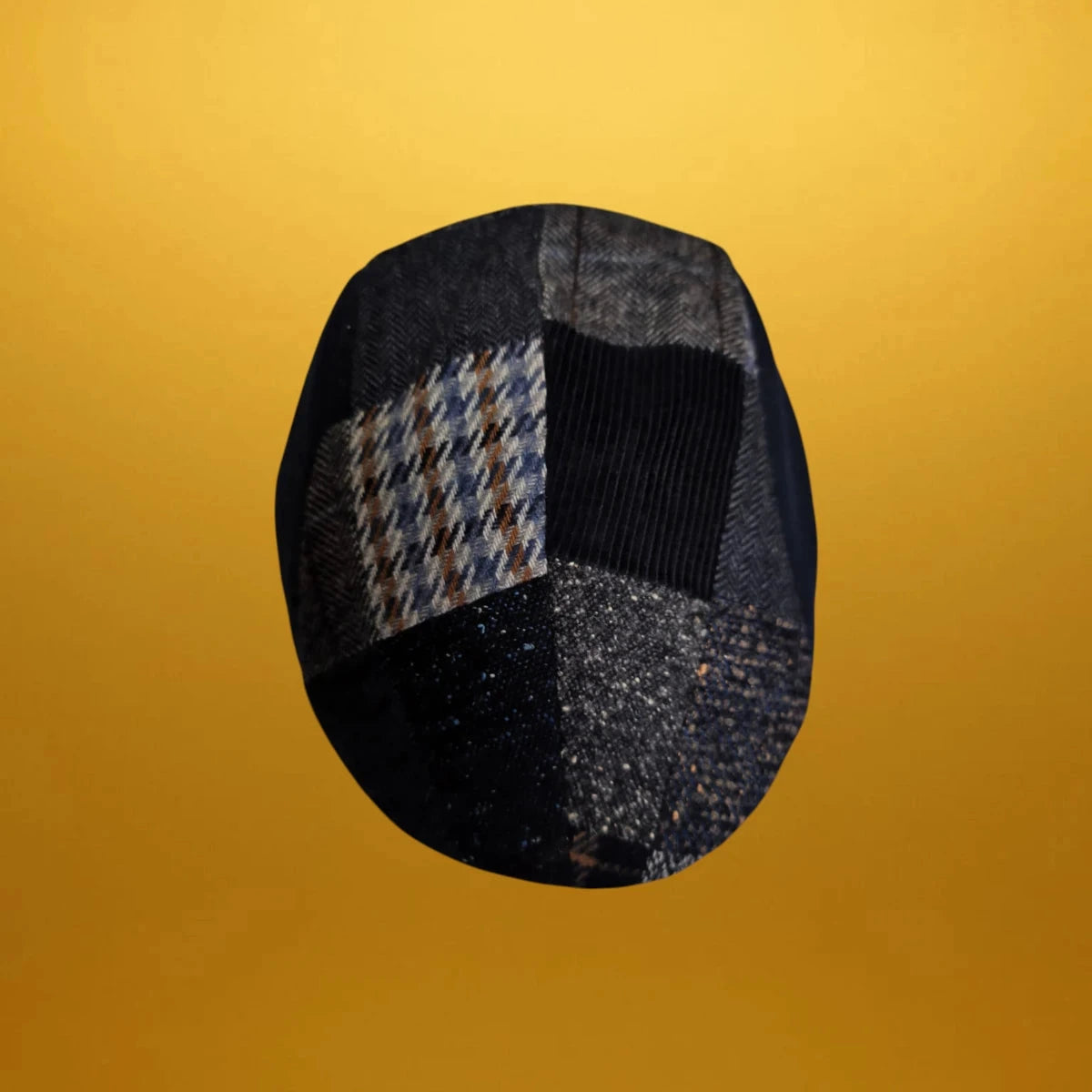 Мъжки каскет с пачуърк дизайн